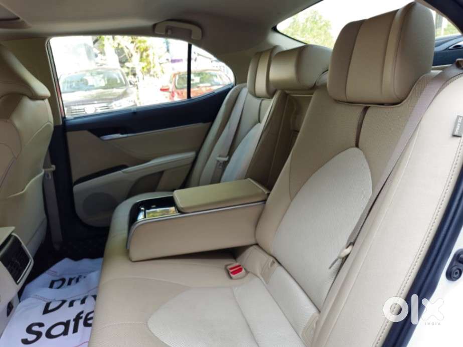 Toyota Camry Hybrid, 2024, Petrol