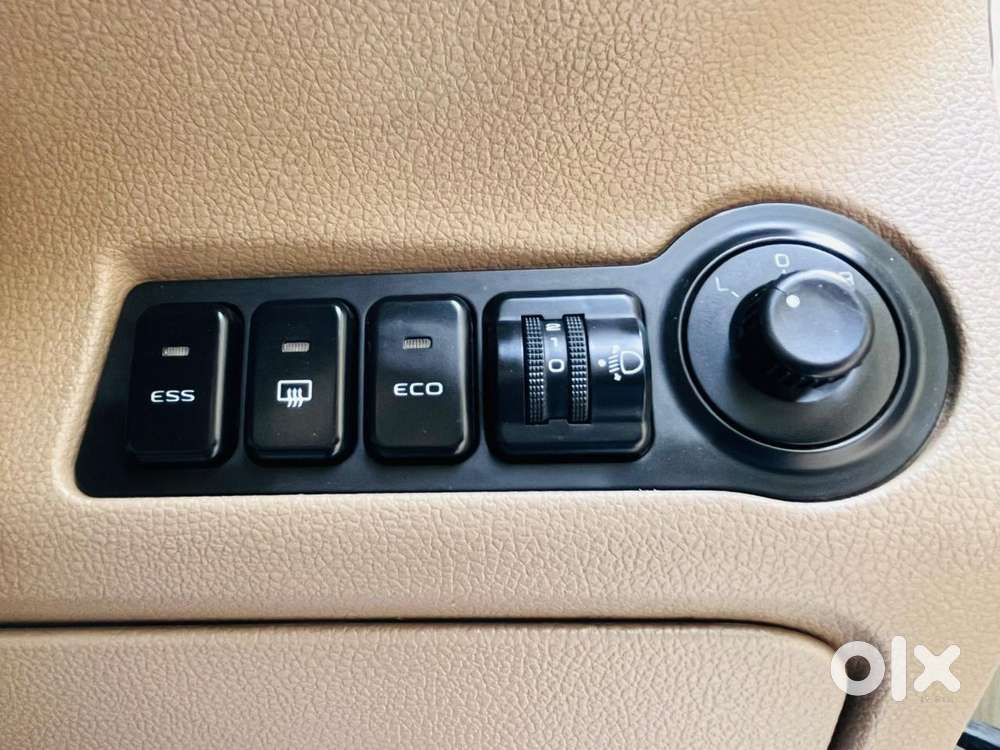 Mahindra Tuv 300 Mhawk100 T8, 2017, Diesel