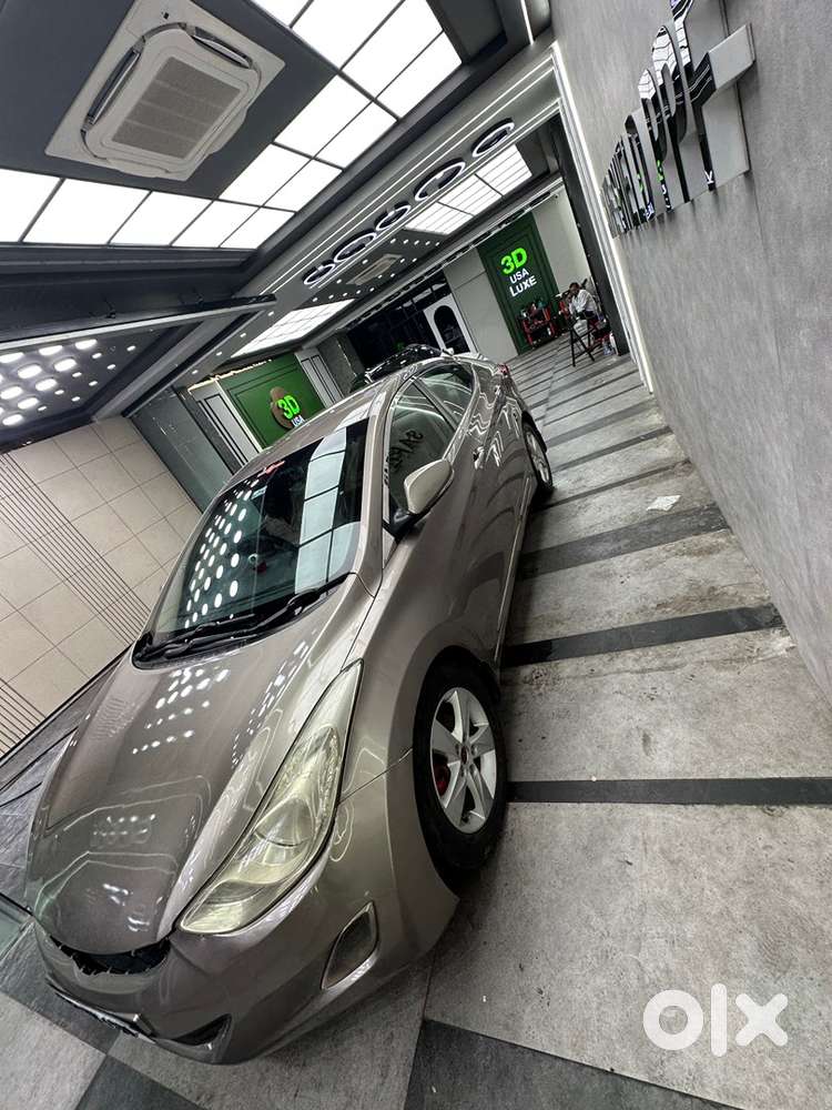 Hyundai Elantra For 3 Lakhs