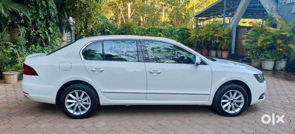 Skoda Superb 2013-2015 Elegance 1.8 Tsi Mt, 2015, Petrol