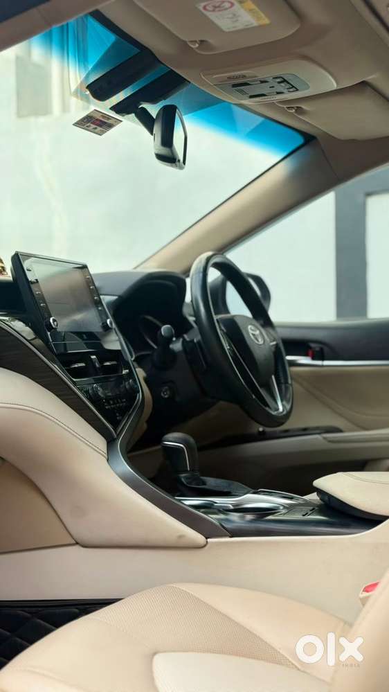 Toyota Camry Hybrid, 2022, Petrol
