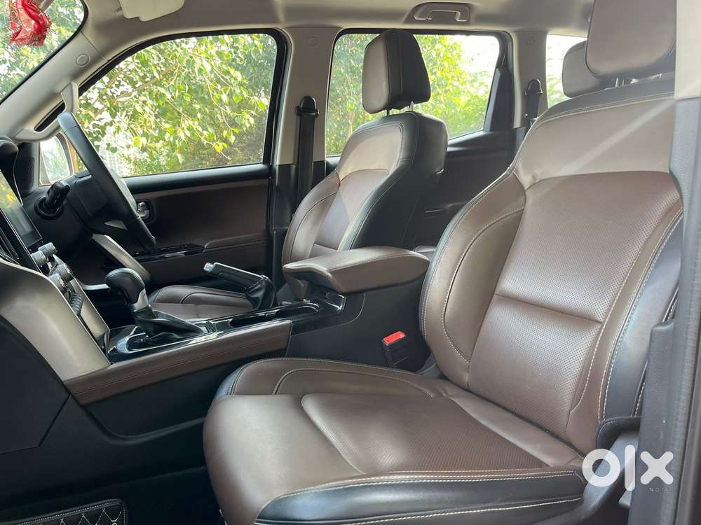 Mahindra Scorpio N Z8 Petrol At 7 Str, 2025, Petrol