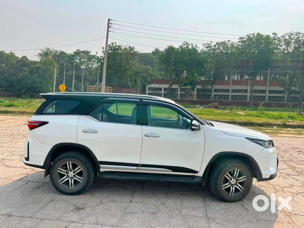 Toyota Fortuner 2016 Well Maintained Brand New Tyres