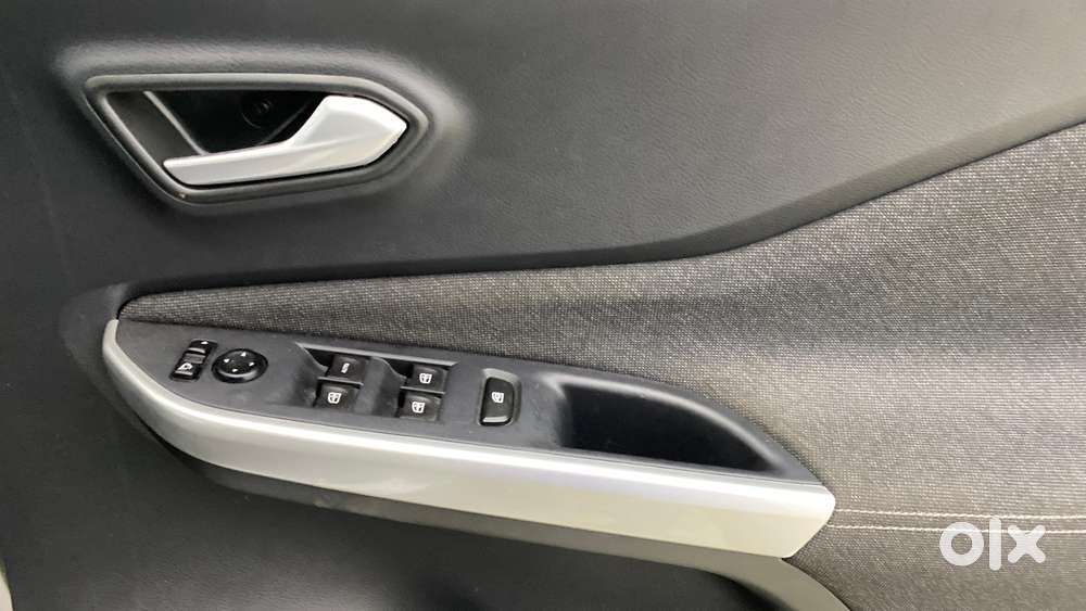 Nissan Magnite 1.0 Xv Premium Turbo Cvt, 2023, Petrol