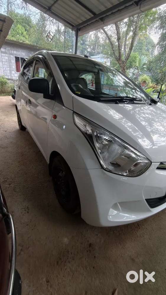 Hyundai Eon Era 2016 Petrol Manual, 2017 Registration
