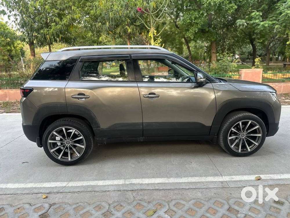 Maruti Suzuki Brezza 1.5 Zxi Smart Hybrid, 2023, Petrol