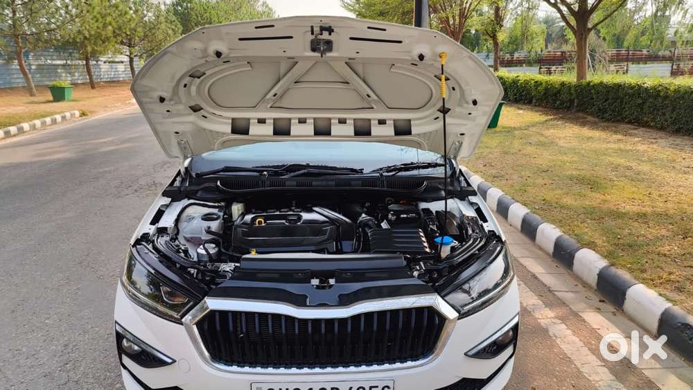 Skoda Slavia Style 1.5l Tsi Dsg, 2023, Petrol