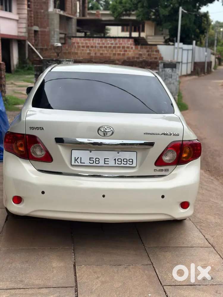 Toyota Corolla Altis 2010