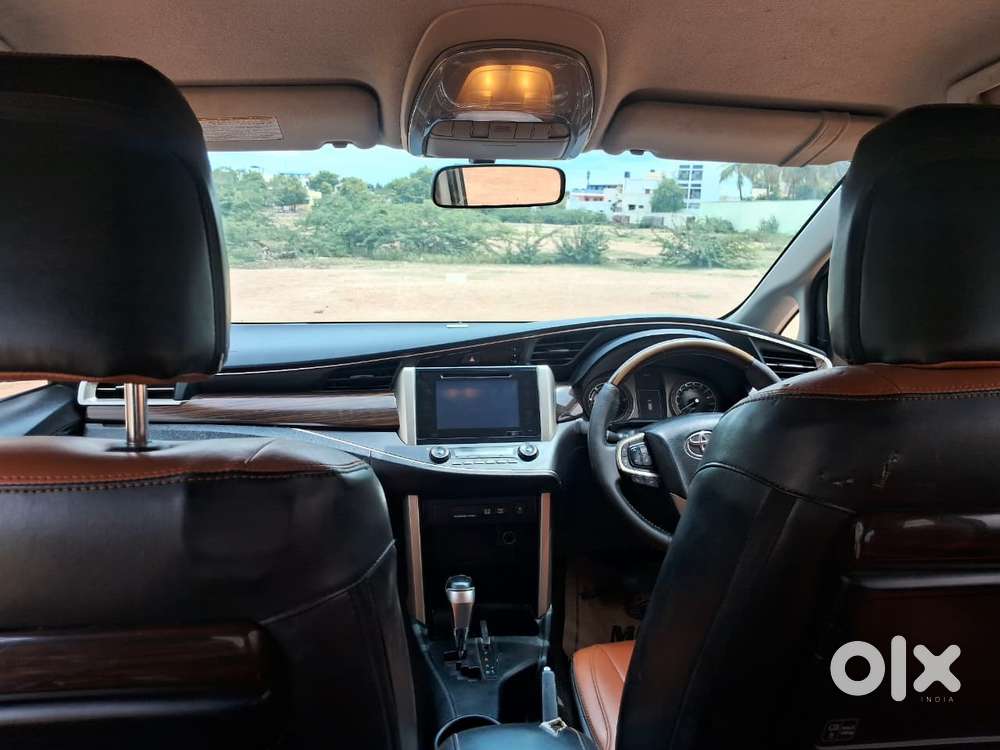 Toyota Innova Crysta 2.8z Automatic, 2017, Diesel