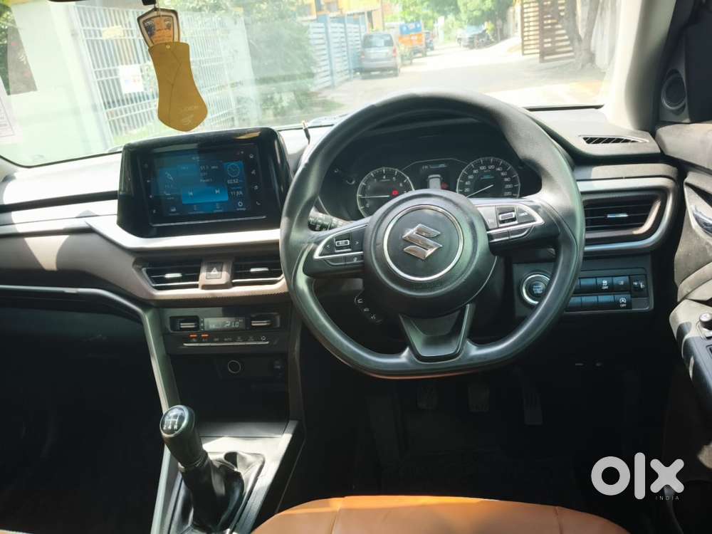 Maruti Suzuki Brezza 1.5 Zxi Smart Hybrid, 2023, Petrol