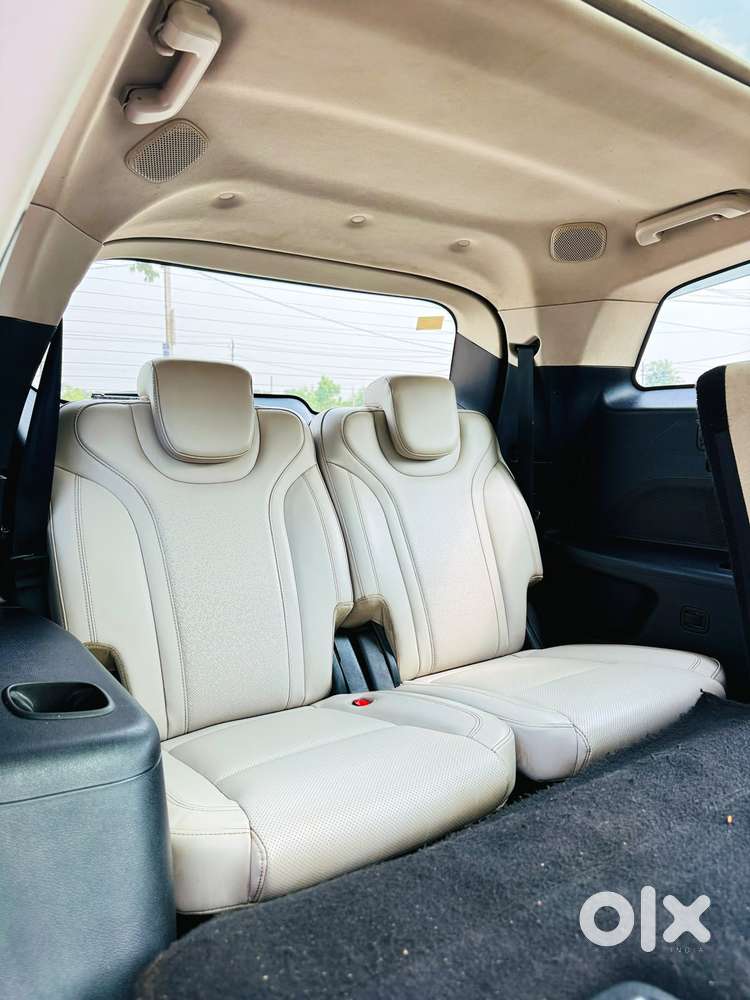 Mahindra Xuv700 Ax7 Luxury Pack Awd, 2023, Diesel