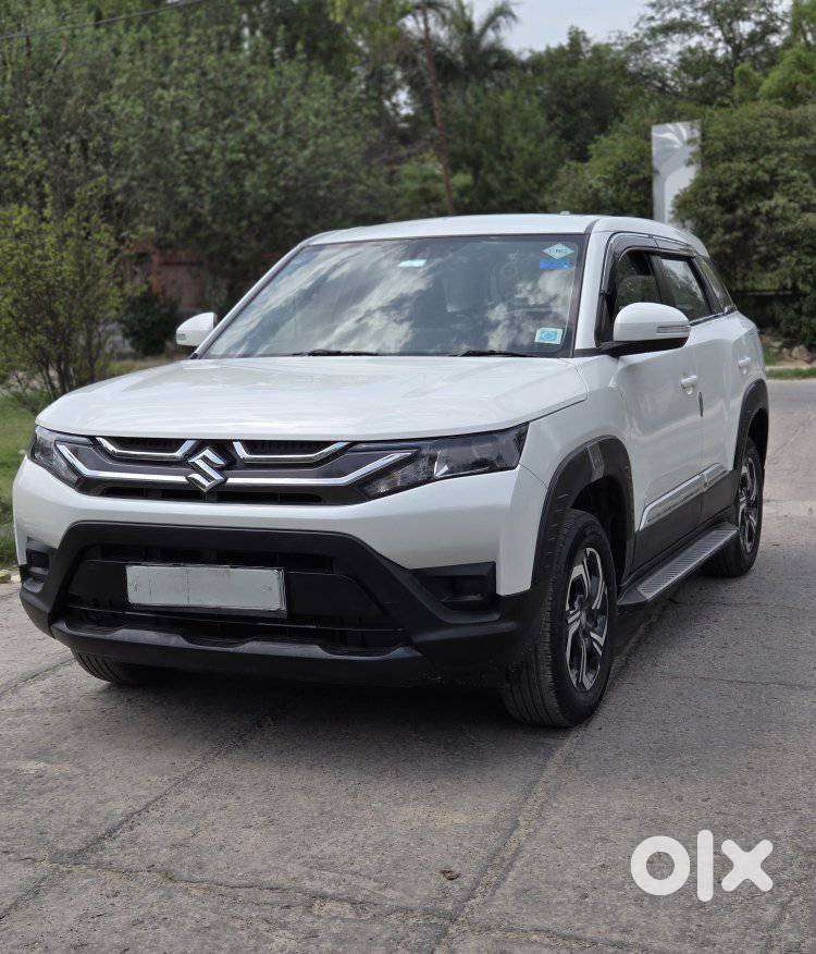 Maruti Suzuki Brezza 1.5 Lxi Cng, 2024, Cng & Hybrids