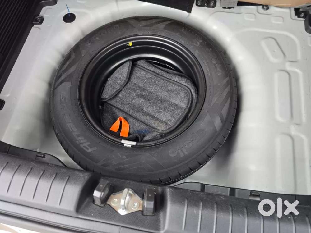 Hyundai Venue 1.0 Sx (o) Turbo Dct, 2023, Petrol