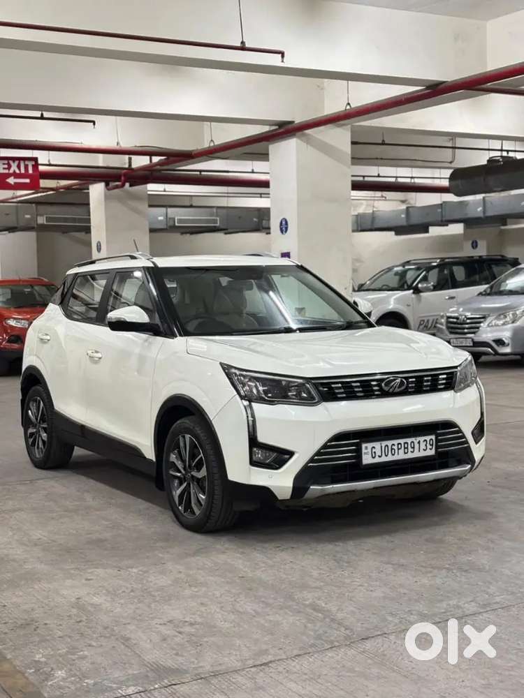 Mahindra Xuv300 Turbosport 2019 Diesel 34000 Km Driven Sanroof