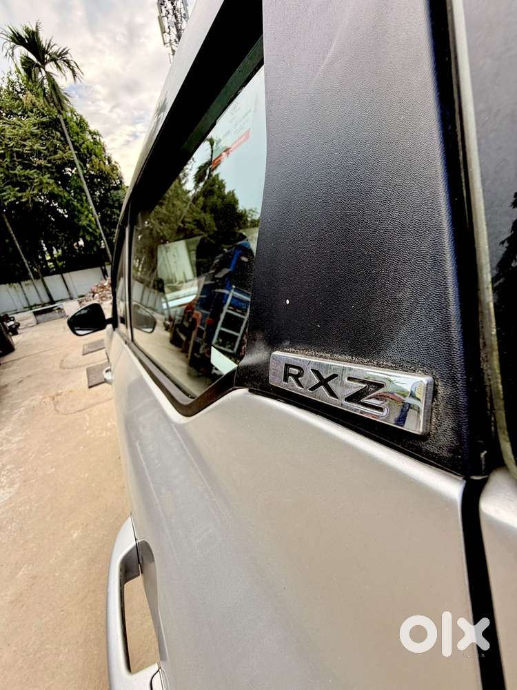 Renault Triber Rxz, 2021, Petrol