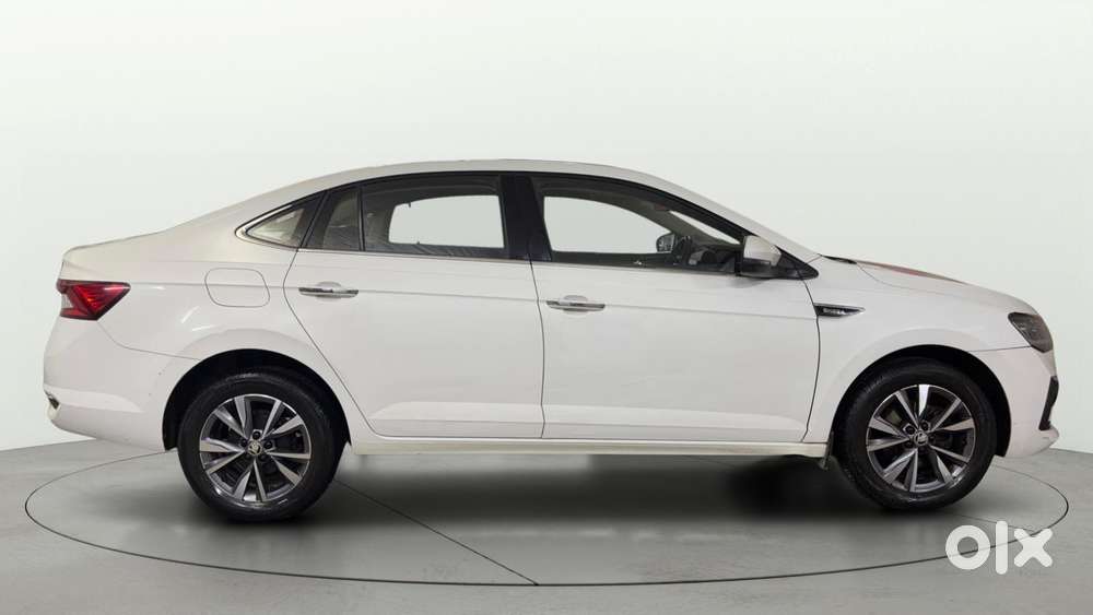 Skoda Slavia Style 1.0l Tsi Mt, 2022, Petrol