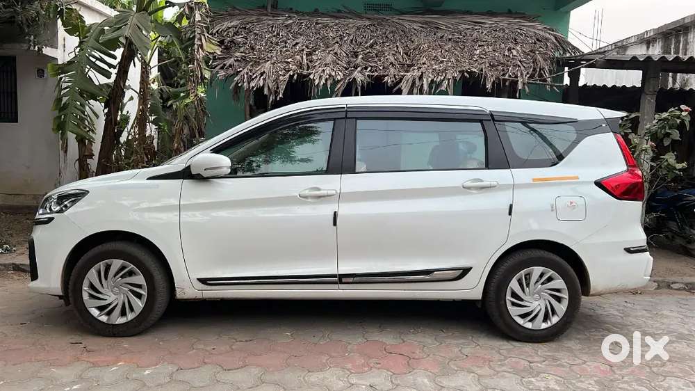 Maruti Suzuki Ertiga 2026 Smart Hybrid 1.5 Vxi