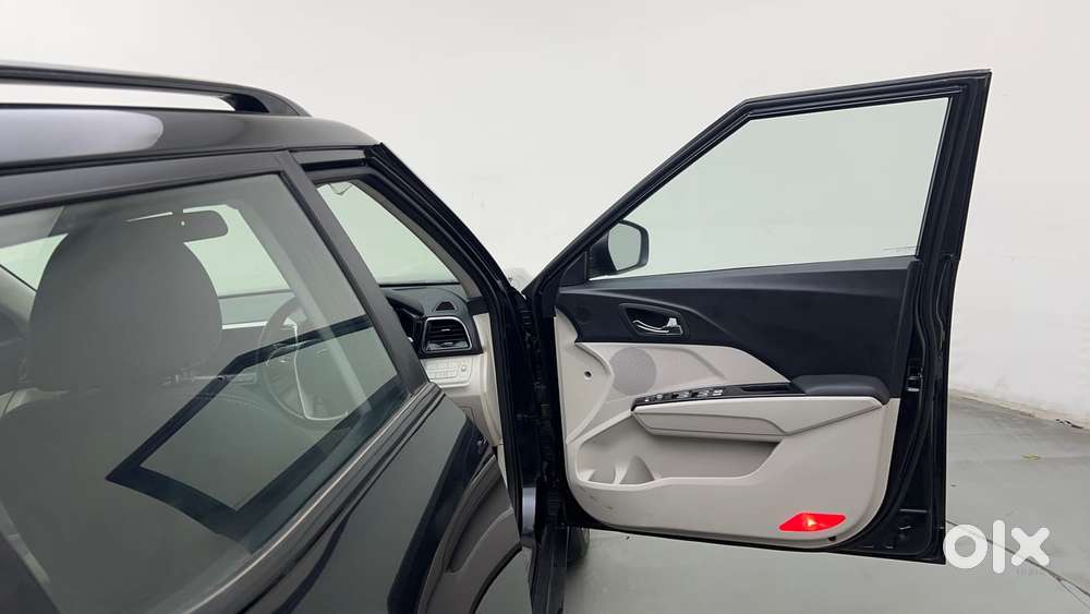 Mahindra Xuv300 W8 Amt Optional Diesel, 2020, Petrol