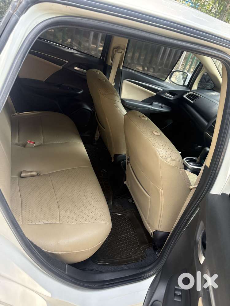 Honda Jazz V Automatic, 2016, Petrol