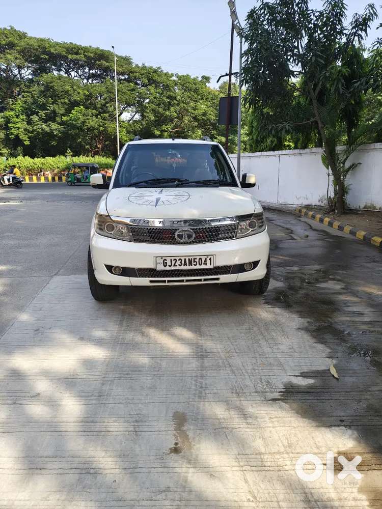 Tata Safari Storme Lx 2013