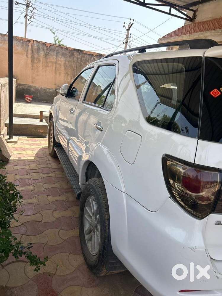 Toyota Fortuner 2013 Diesel Well Maintained