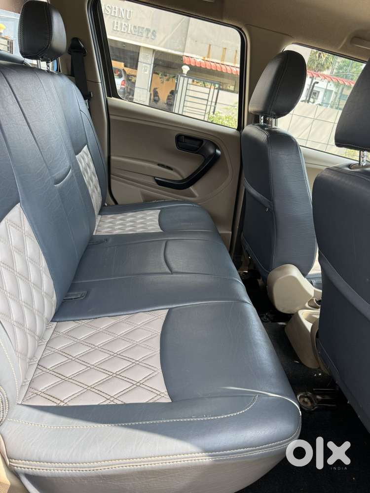 Mahindra Bolero Neo N8, 2023, Diesel