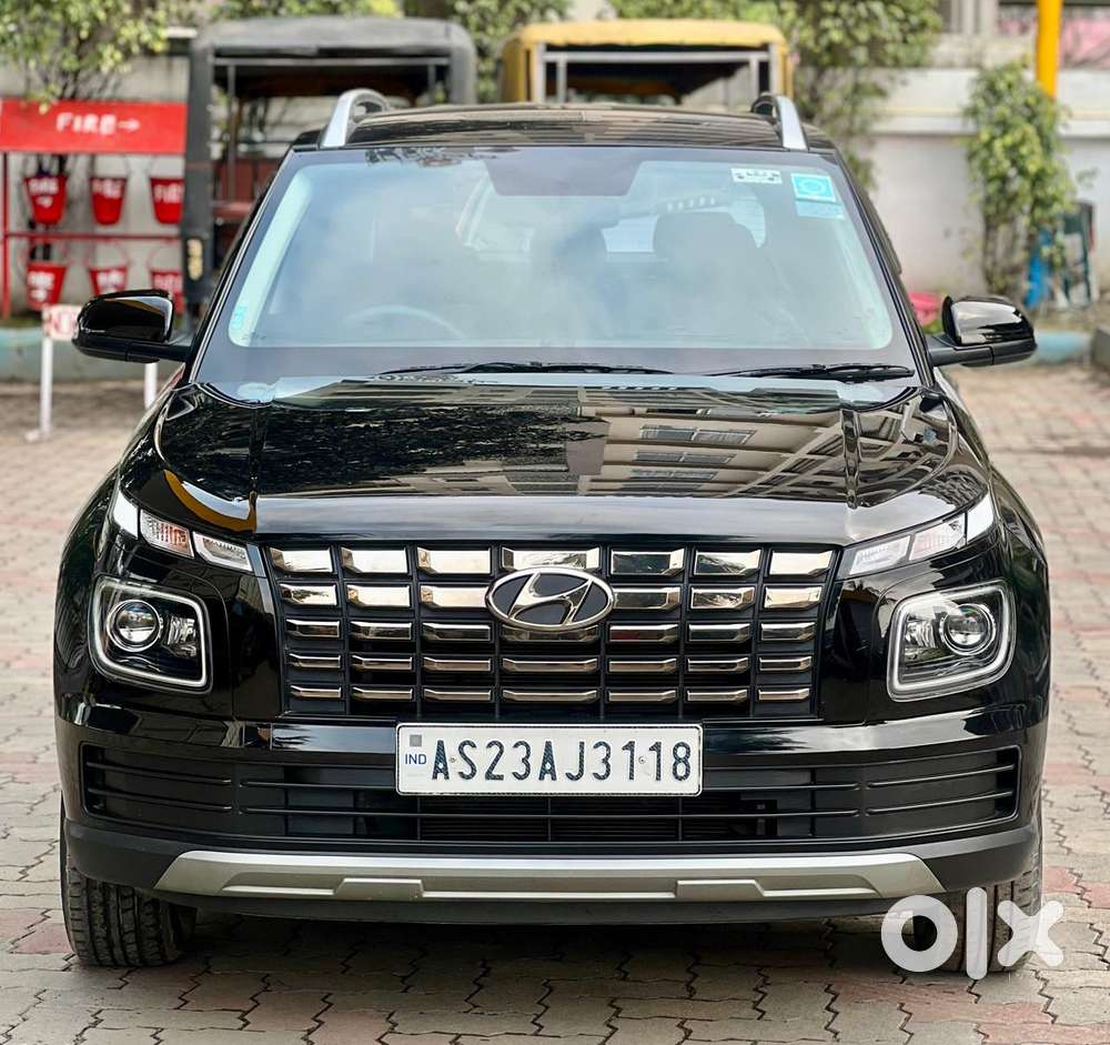 Hyundai Venue 1.2 S (o), 2024, Petrol