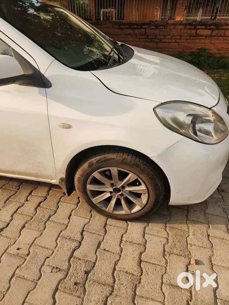 Nissan Sunny Diesel 2012