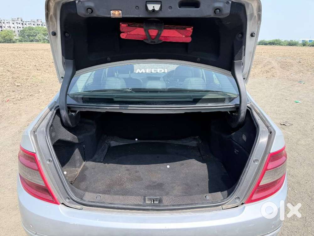 Mercedes-benz C-class 2011