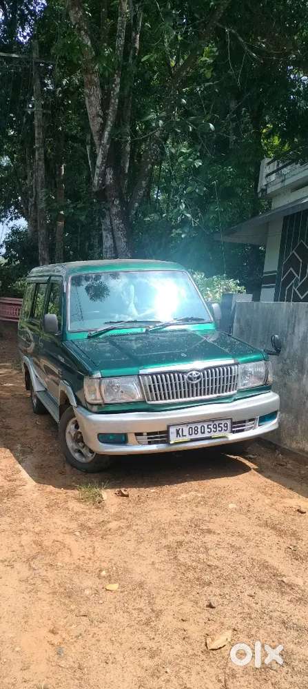 Toyota Qualis Diesel 2000