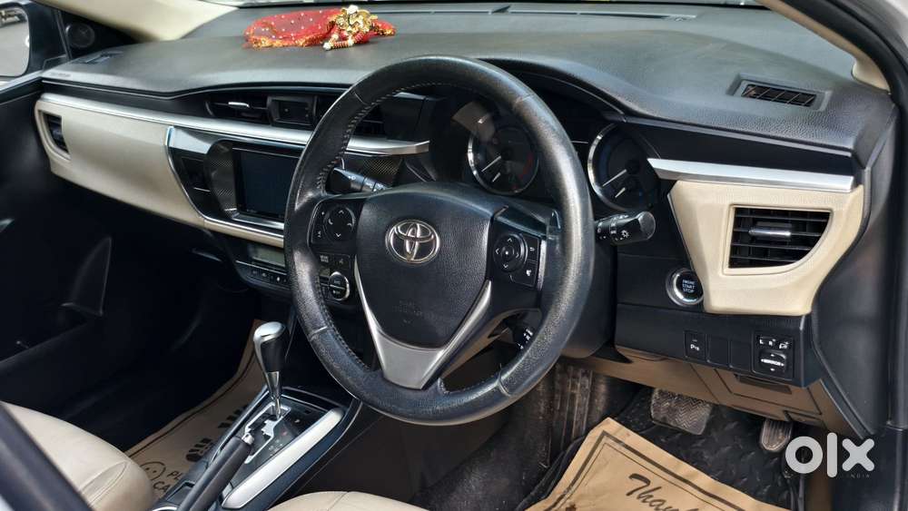 Toyota Corolla Altis 2013-2017 Vl At, 2016, Petrol