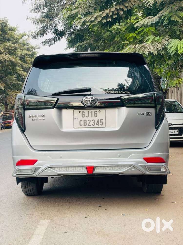 Toyota Innova Crysta 2.8z Automatic, 2016, Diesel