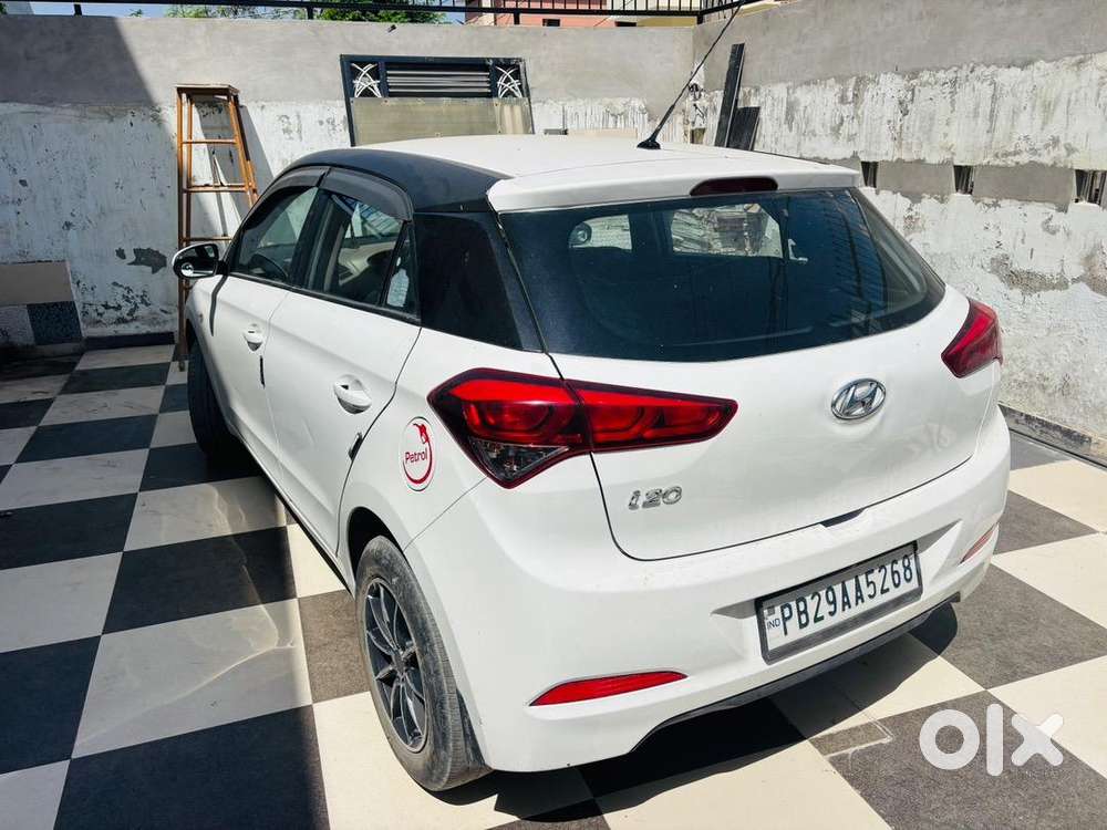 Hyundai Elite I20 2017 Petrol 62000 Km Driven