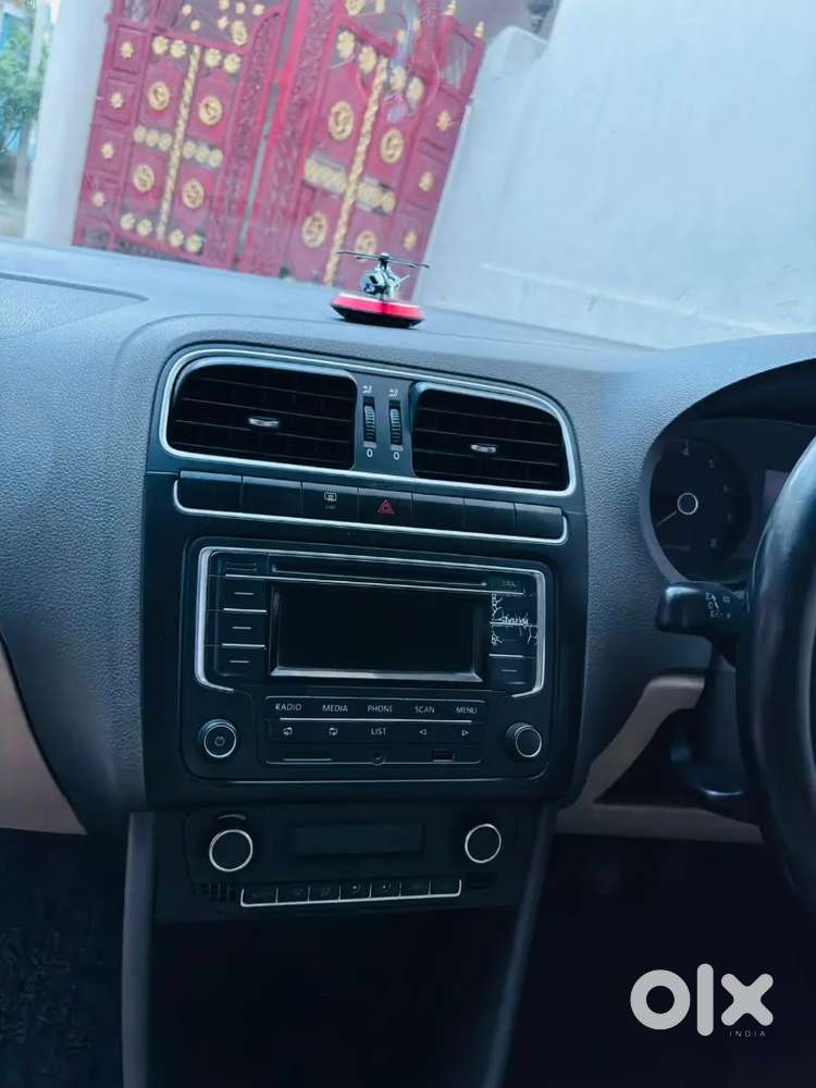 Volkswagen Vento1.6 Petrol 2013