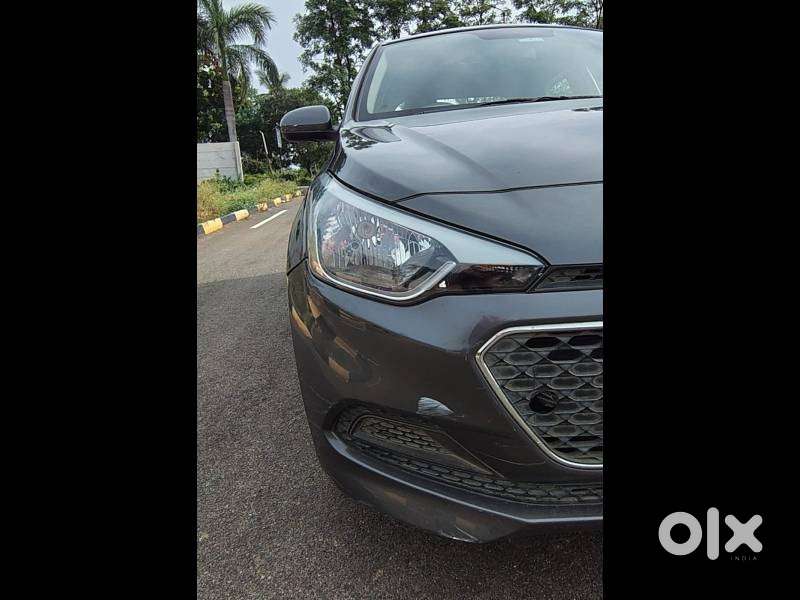 Hyundai I20 Magna At 1.4, 2016, Petrol