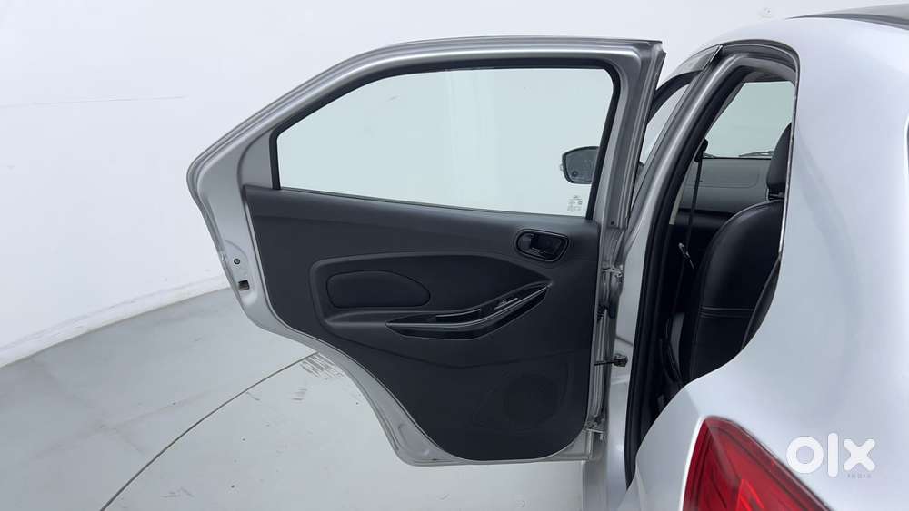 Ford Figo Titanium, 2020, Petrol