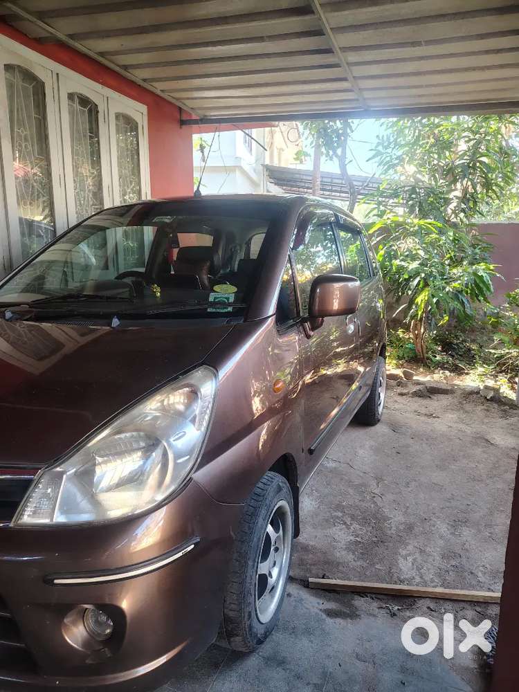 Maruti Suzuki Zen Estilo 2010