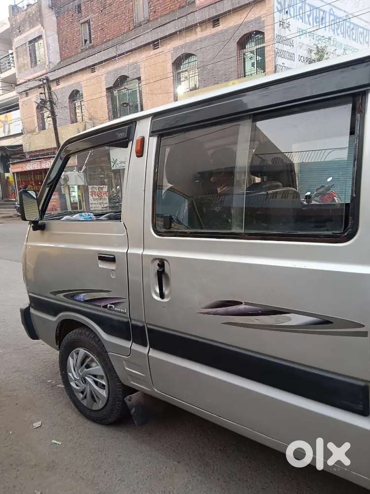 Maruti Suzuki Omni 2013