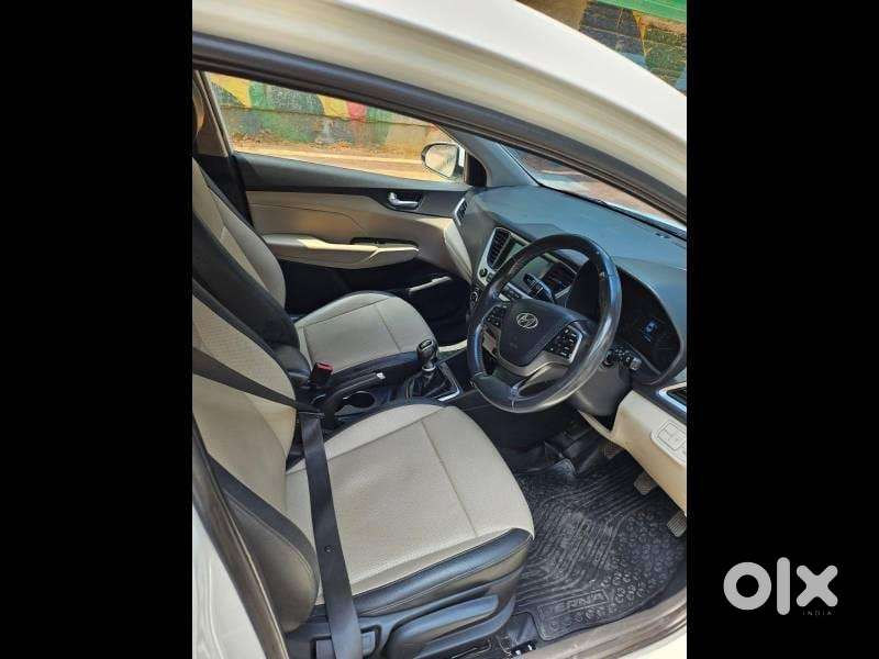 Top Model Verna With Hyundai Service Record