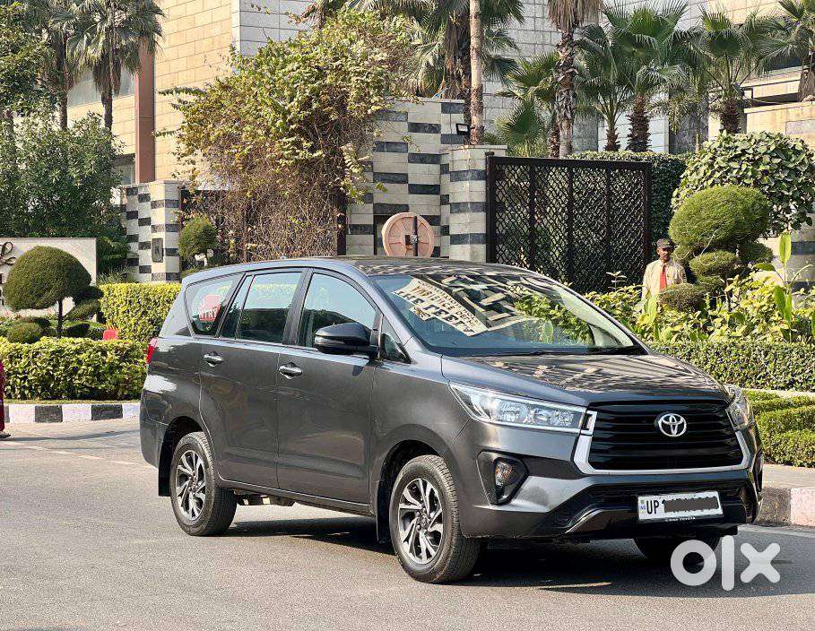 Toyota Innova Crysta 2.4 G Mt, 2022, Diesel