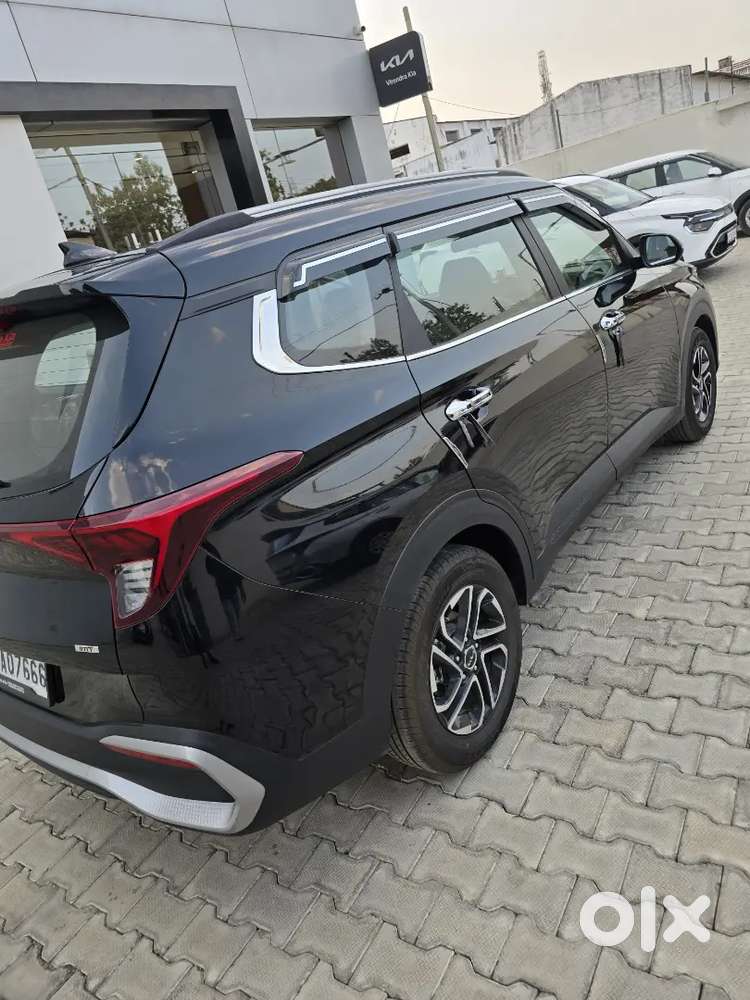 Kia Carens 2024 Diesel 36800 Km Driven