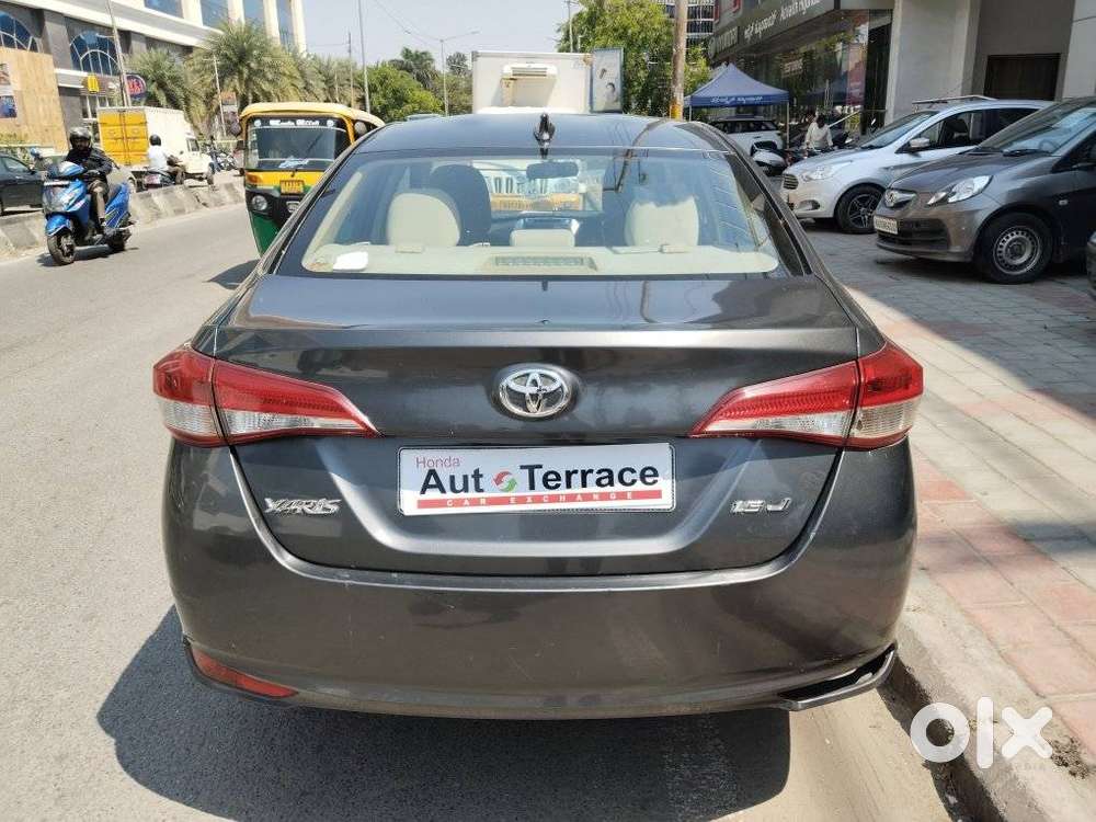 Toyota Yaris Ativ J, 2018, Petrol