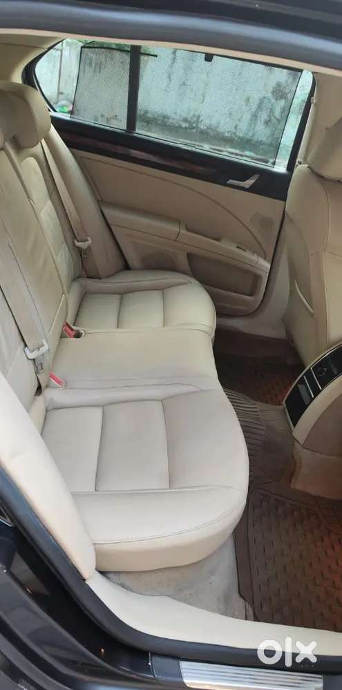 Skoda Superb Elegance 2011