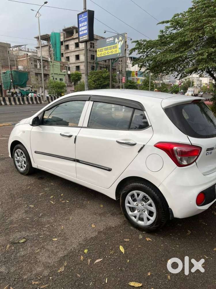 Hyundai Grand I10 Sportz Edition, 2017, Petrol
