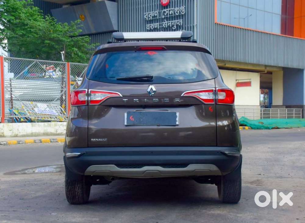 Renault Triber Rxz, 2023, Petrol