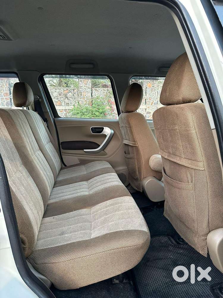 Mahindra Tuv 300 T8, 2017, Diesel