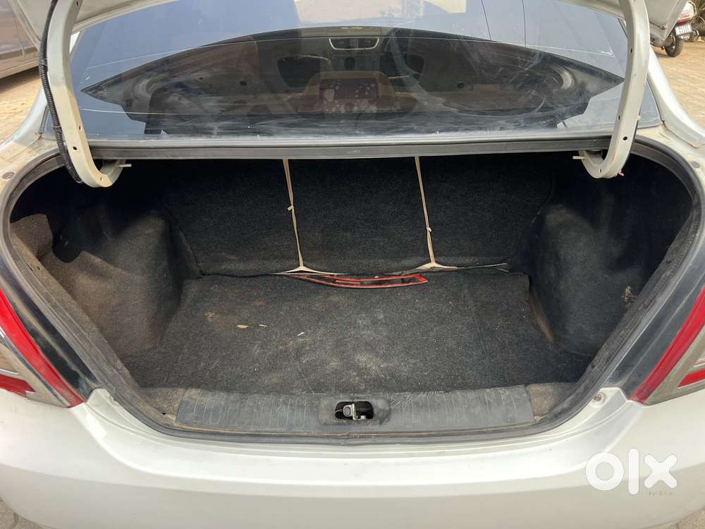 Maruti Suzuki Swift Dzire Vdi Bsiv, 2012, Diesel