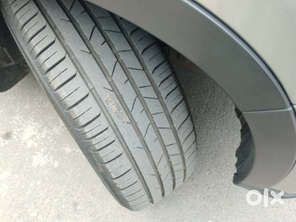 Maruti Suzuki Brezza 1.5 Zxi Smart Hybrid, 2020, Petrol