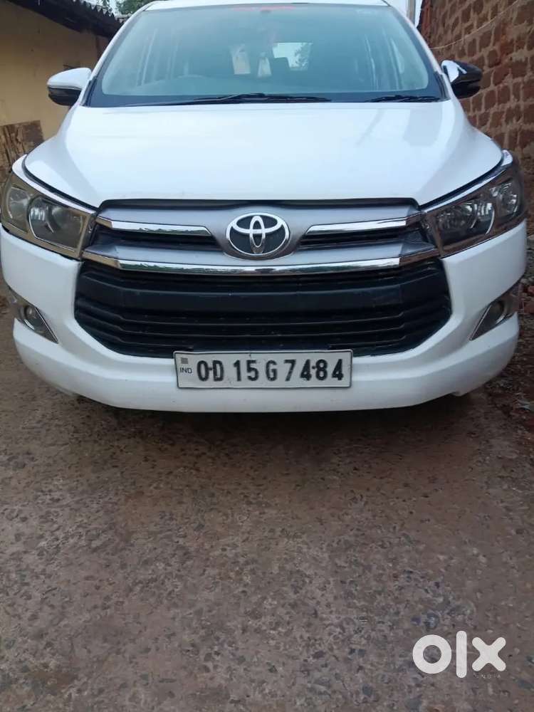 Toyota Innova Crysta 2017 Diesel Well Maintained