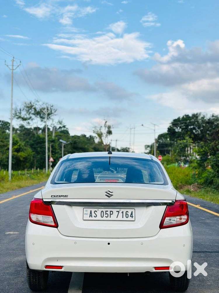 Maruti Suzuki Swift Dzire Lxi Option, 2020, Petrol